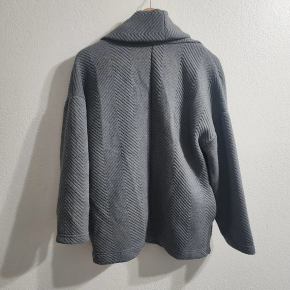 FABLETICS Vanessa Quilted Cardigan in Mid Grey   Size XS - Picture 4 of 11